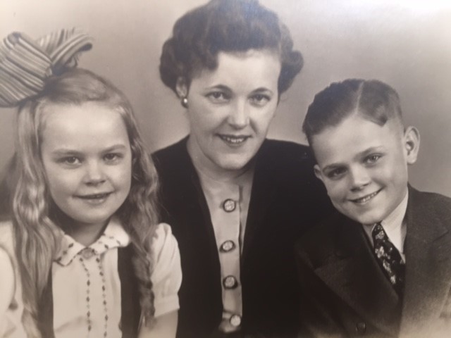 Anneliese, Mutti, Freddy Wiegand